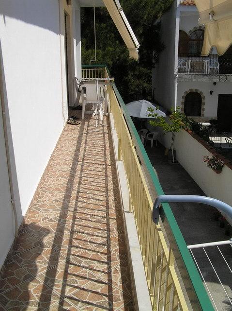 Appartement Haus Dusseldorf à Potos Chambre photo